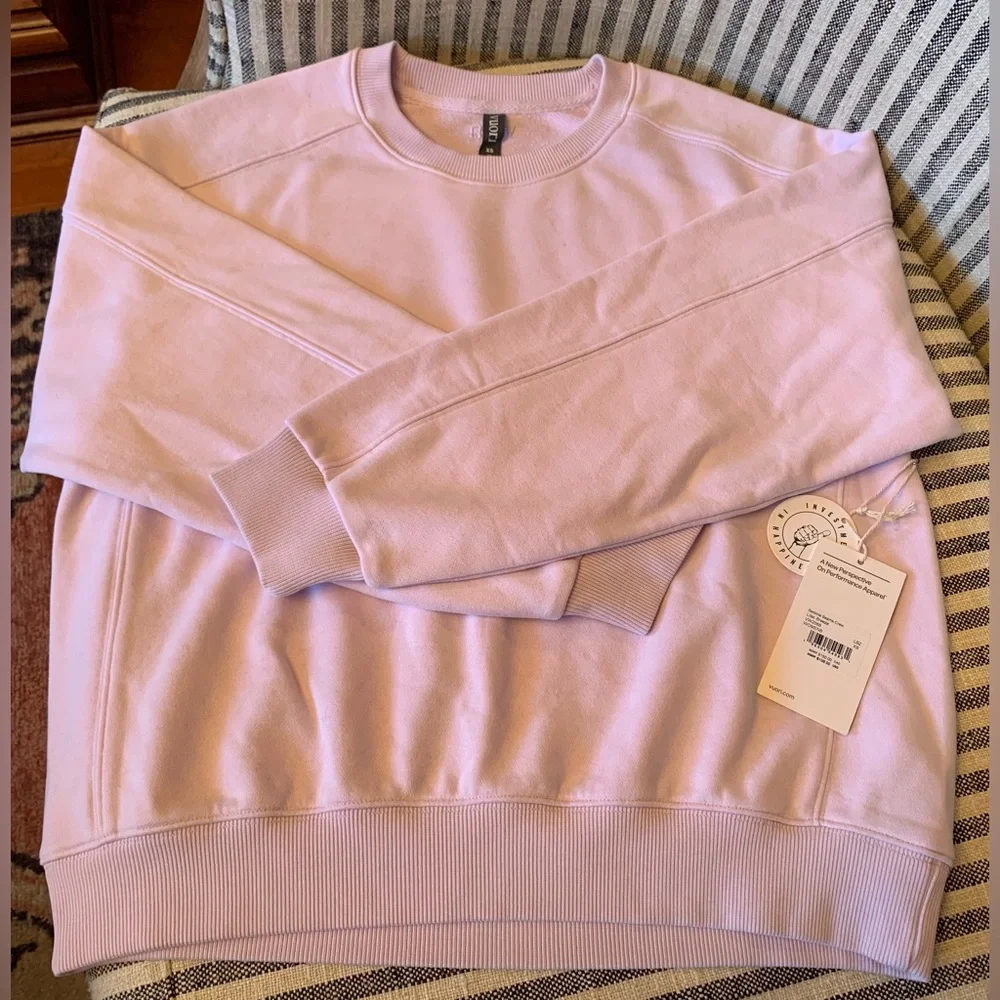 NWT Vuori Sedona Seams Crew Sweatshirt XS $108 Lilac Breeze SOLD OUT - Picture 7 of 9